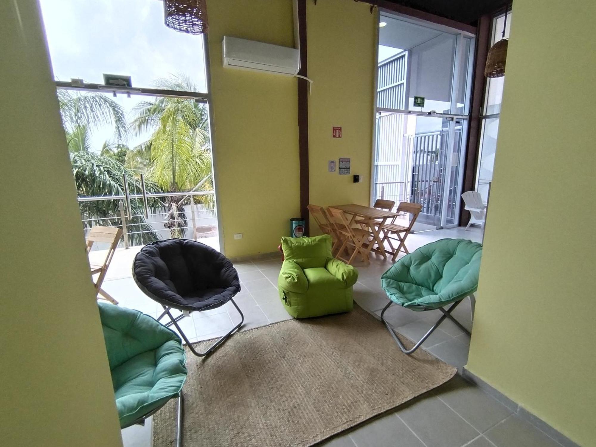Hostel Tropico 20 Pdc プレヤデルカーメン エクステリア 写真